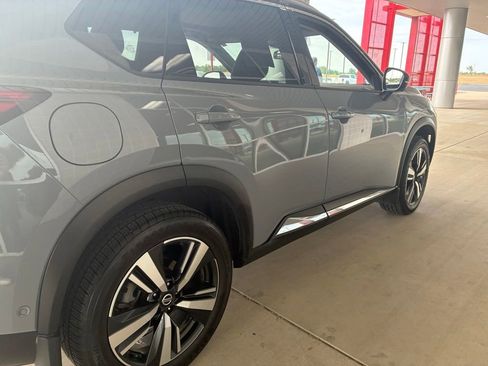 Used 2021 Nissan Rogue Platinum FWD image 21