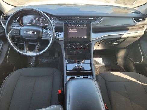 Used 2021 Jeep Grand Cherokee L Laredo w/ Luxury Tech Group I image 14