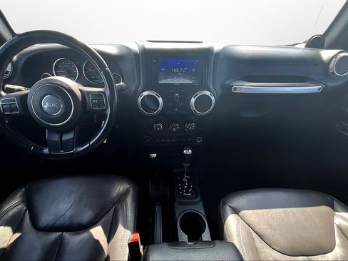 Used 2014 Jeep Wrangler Unlimited Sahara w/ Connectivity Group image 14