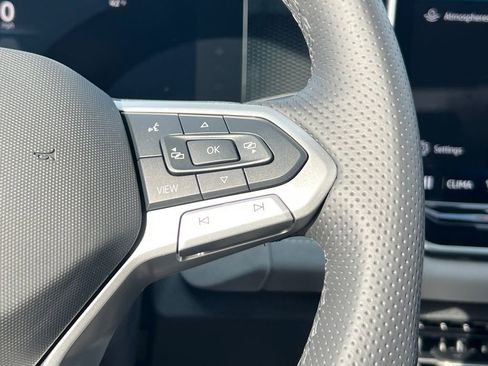 New 2026 Volkswagen Tiguan SE R-Line image 29