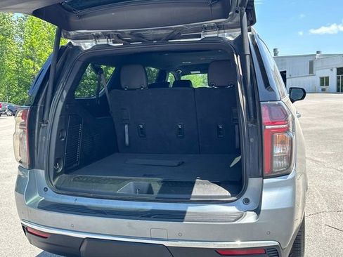 Used 2024 Chevrolet Suburban LT AWD/4WD image 13