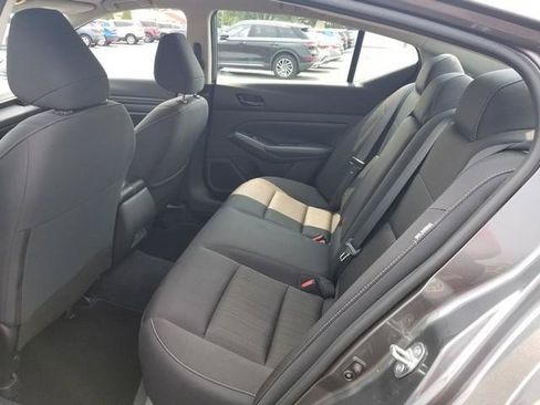 Used 2024 Nissan Altima 2.5 SV FWD image 14