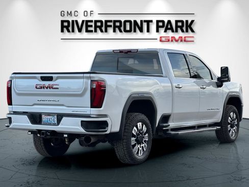 Used 2024 GMC Sierra 2500 Denali w/ Denali Reserve Package image 3