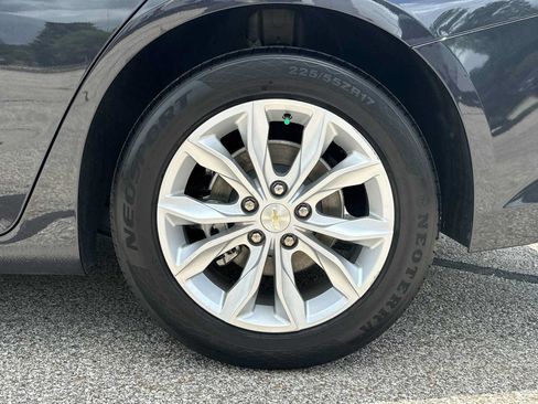 Used 2023 Chevrolet Malibu LT FWD image 14