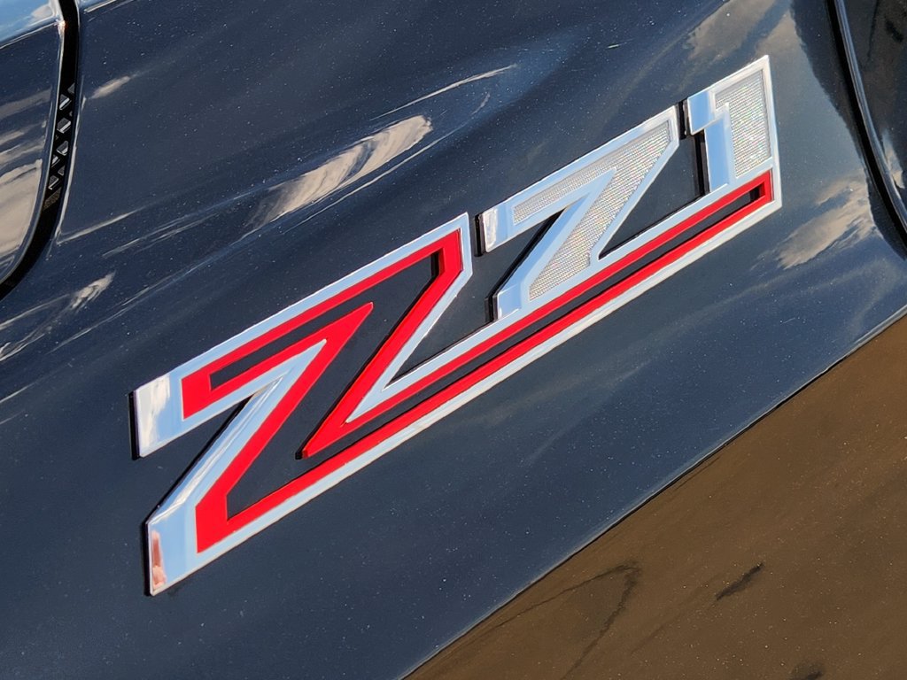 Used 2025 Chevrolet Suburban Z71 AWD/4WD image 13