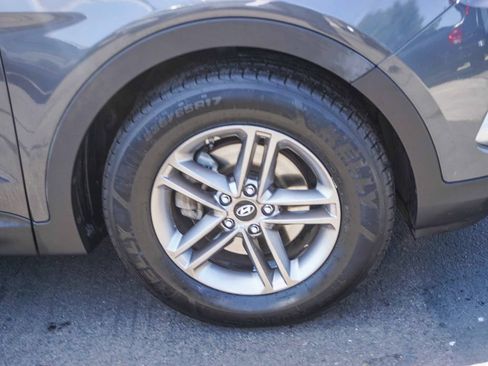 Used 2017 Hyundai Santa Fe Sport FWD image 10