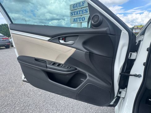 Used 2017 Honda Civic EX image 11