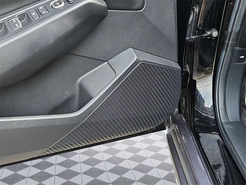 Used 2023 Honda Accord EX image 12