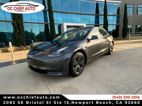 Used 2023 Tesla Model 3 Standard Range image 1