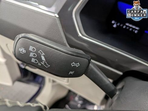 Used 2022 Volkswagen Tiguan SE image 18