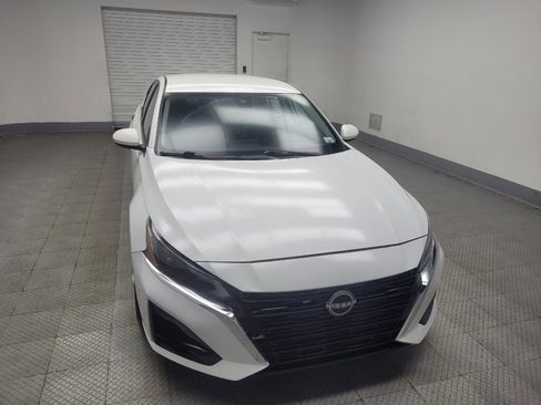 Used 2023 Nissan Altima 2.5 S FWD image 12