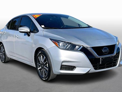 Used 2021 Nissan Versa SV image 10