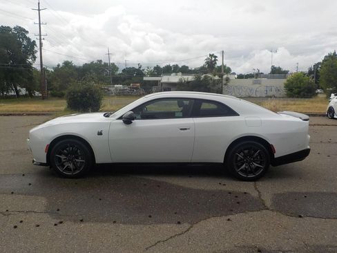 Used 2026 Dodge Charger Scat Pack w/ Blacktop Package AWD/4WD image 10