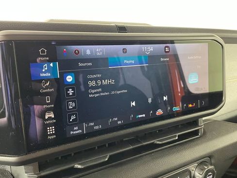 Used 2025 Jeep Wrangler Willys image 7