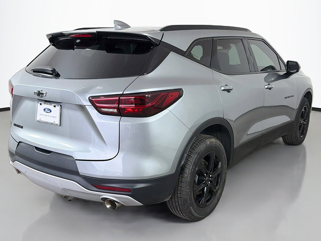 Used 2023 Chevrolet Blazer LT w/ Midnight/Sport Edition FWD image 9