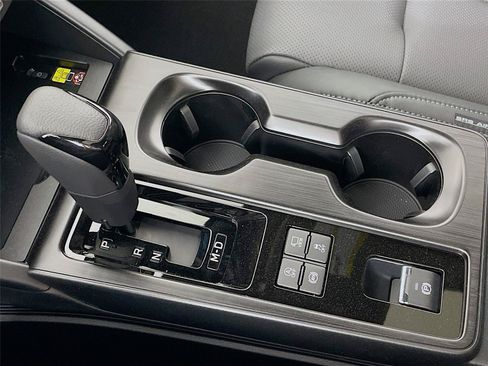 New 2026 Subaru Outback Touring XT AWD/4WD image 14