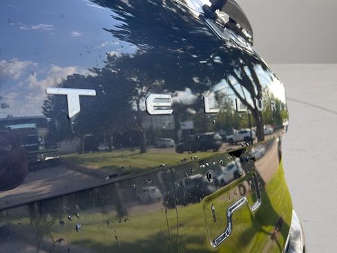 Used 2025 Kia Telluride SX w/ SX Captain's Chair Package AWD/4WD image 35