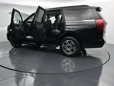 Certified 2025 Ford Expedition Active AWD/4WD image 40