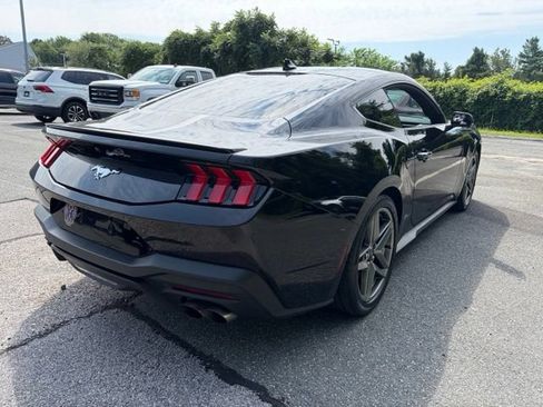 Used 2025 Ford Mustang Premium RWD image 3