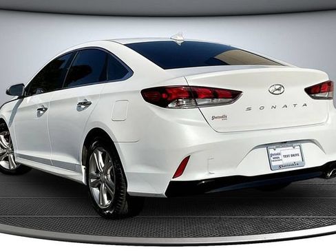 Used 2018 Hyundai Sonata SEL w/ Tech Package 04 FWD image 7