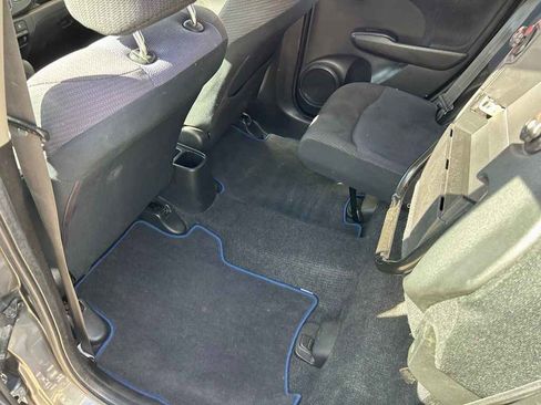 Used 2012 Honda Fit Sport image 11