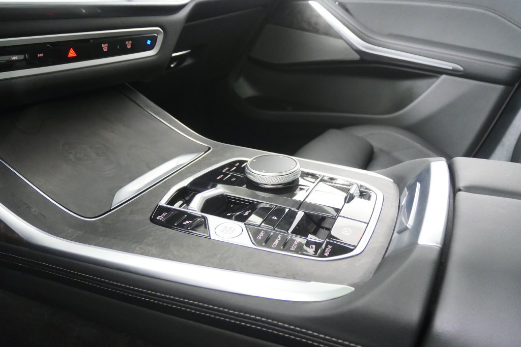 Used 2026 BMW X7 xDrive40i AWD/4WD image 27