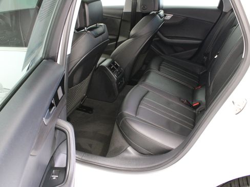 Used 2021 Audi A4 2.0T Premium Plus w/ Premium Plus Package AWD/4WD image 29