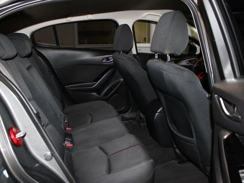 Used 2017 MAZDA MAZDA3 Sport w/ Preferred Equipment Package image 27