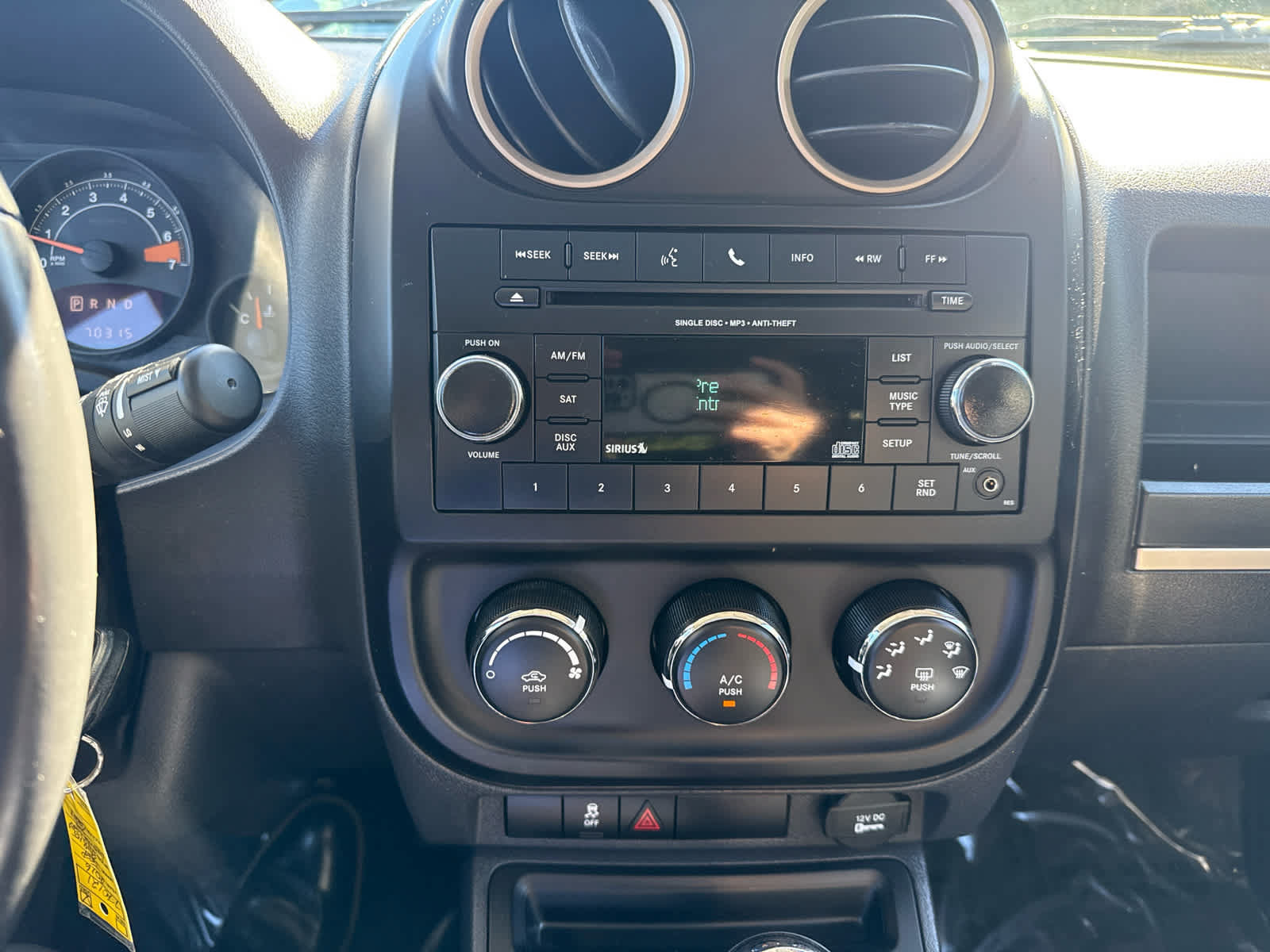 Used 2016 Jeep Patriot 75th Anniversary w/ Power Value Group AWD/4WD image 19