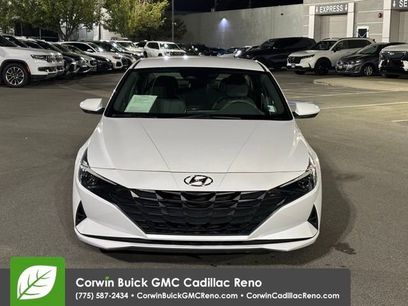 Used 2021 Hyundai Elantra SE w/ Cargo Package