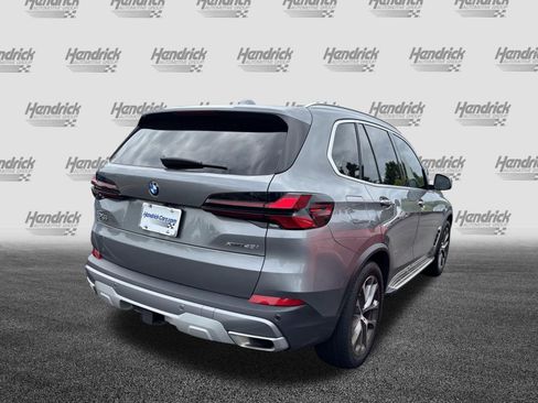 Used 2024 BMW X5 xDrive40i w/ Parking Assistance Package AWD/4WD image 10