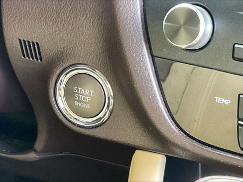 Used 2019 Lexus RX 350 AWD w/ Navigation Package image 33