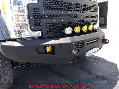 Used 2017 Ford F450 Lariat AWD/4WD image 3