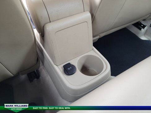 Used 2013 Volkswagen Beetle TDI image 16