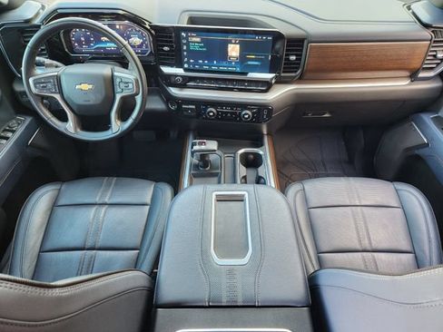 Used 2022 Chevrolet Silverado 1500 High Country w/ High Country Premium Package AWD/4WD image 27