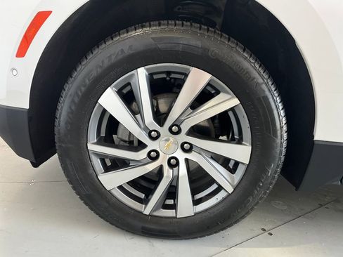 Used 2023 Chevrolet Equinox Premier AWD/4WD image 15