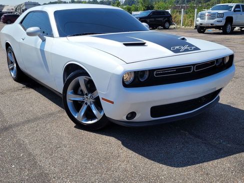 Used 2015 Dodge Challenger R/T w/ Quick Order Package 28B R/T image 17