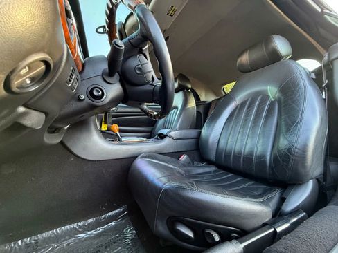 Used 2004 Jaguar XK8 Convertible image 37