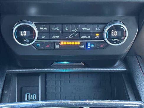 Used 2021 Ford Expedition Max Limited AWD/4WD image 27