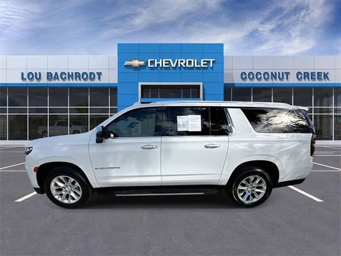 Used 2023 Chevrolet Suburban Premier image 5