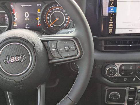 New 2025 Jeep Gladiator Rubicon AWD/4WD image 19