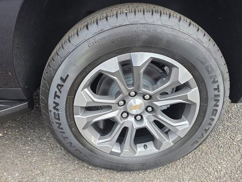 New 2026 Chevrolet Suburban LT w/ Comfort Package image 6