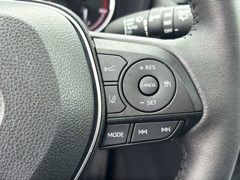 Used 2023 Toyota RAV4 XLE Premium AWD/4WD image 20