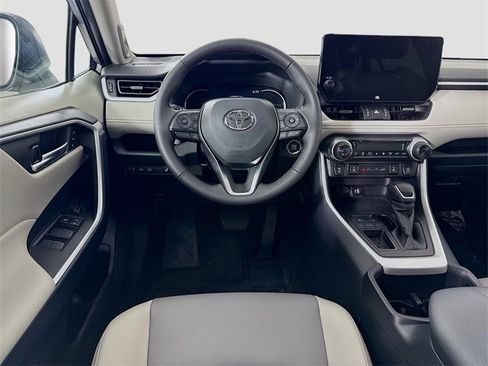 Certified 2025 Toyota RAV4 XLE Premium image 22