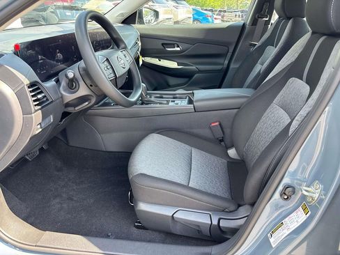 New 2026 Nissan Sentra SV FWD image 4