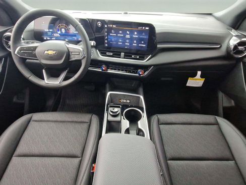 New 2026 Chevrolet Equinox LT w/ Convenience Package II image 24