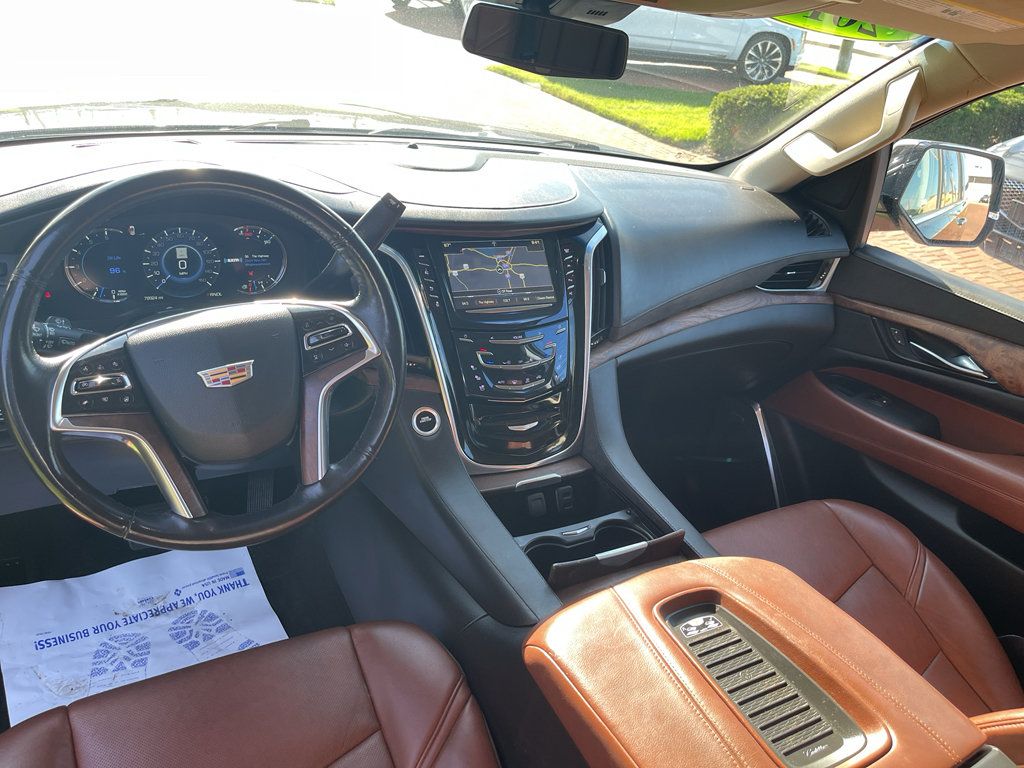 Used 2019 Cadillac Escalade Premium Luxury AWD/4WD image 30
