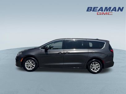 Used 2023 Chrysler Pacifica Touring-L