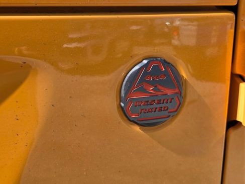 Certified 2021 Jeep Gladiator Mojave image 12