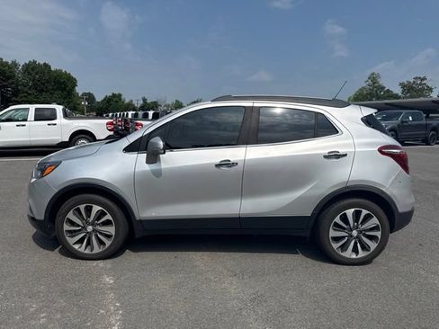 Used 2019 Buick Encore Essence AWD/4WD image 2